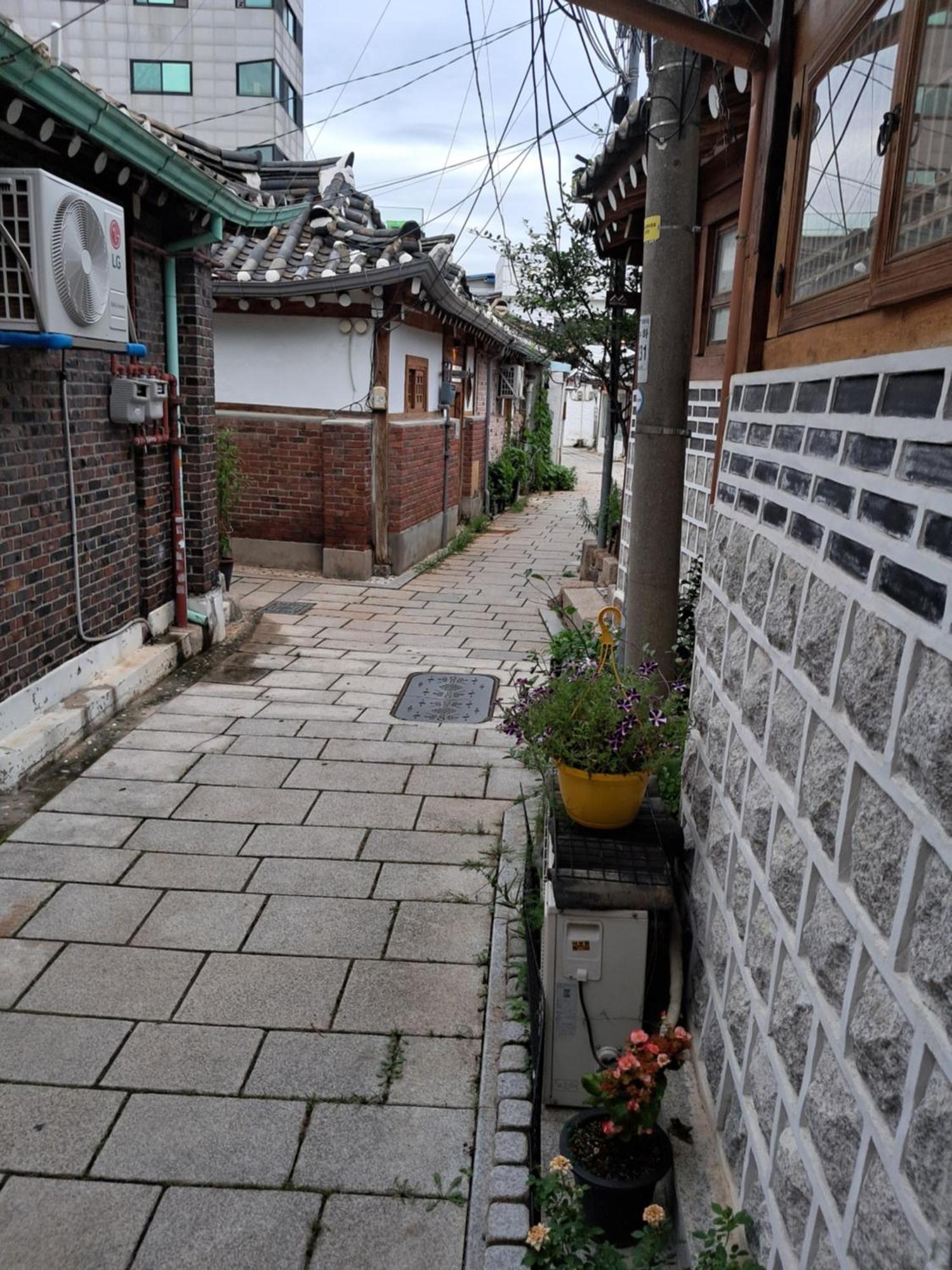 Hanok Guesthouse Nuha Seoul Exterior photo