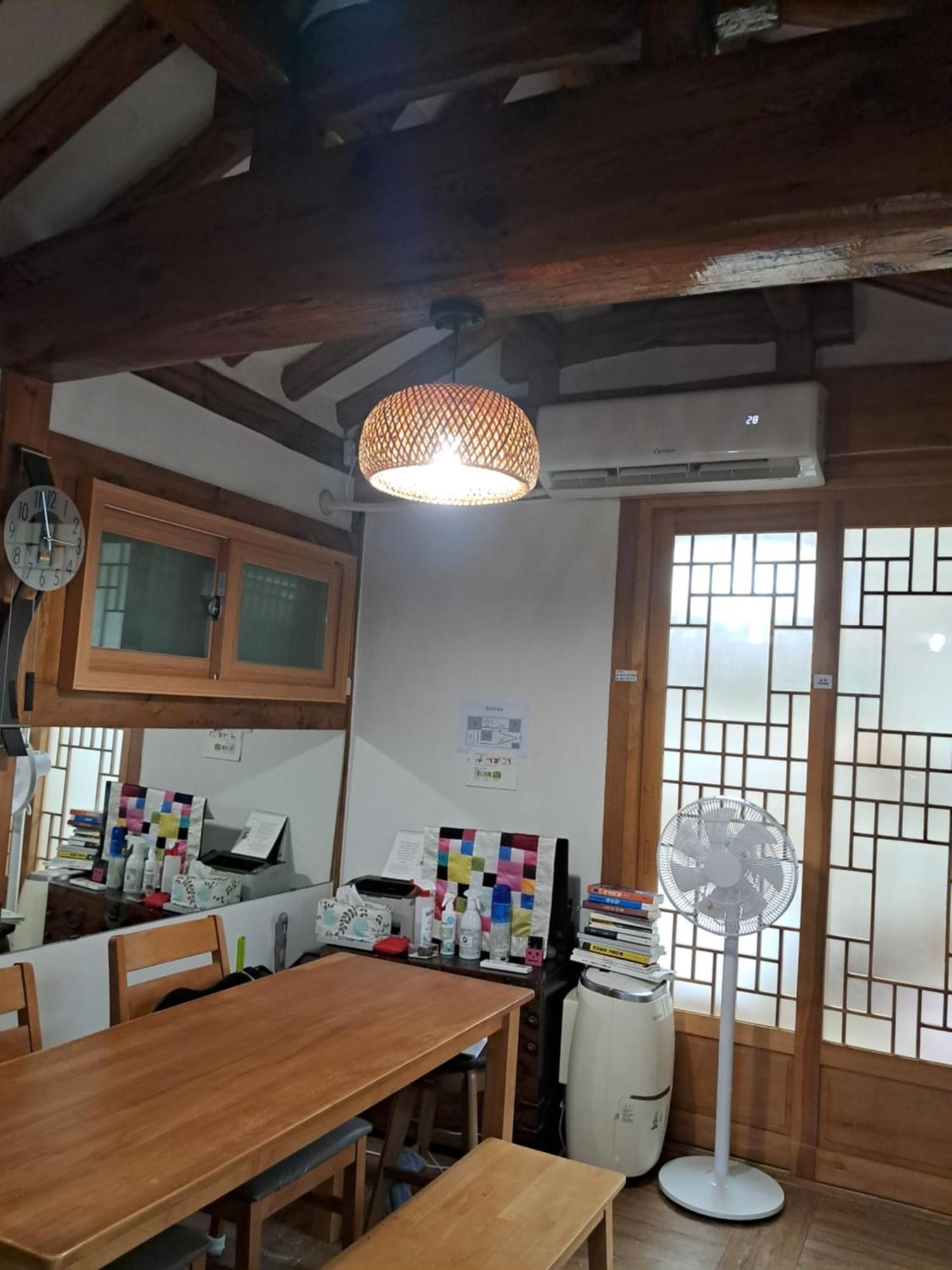 Hanok Guesthouse Nuha Seoul Exterior photo