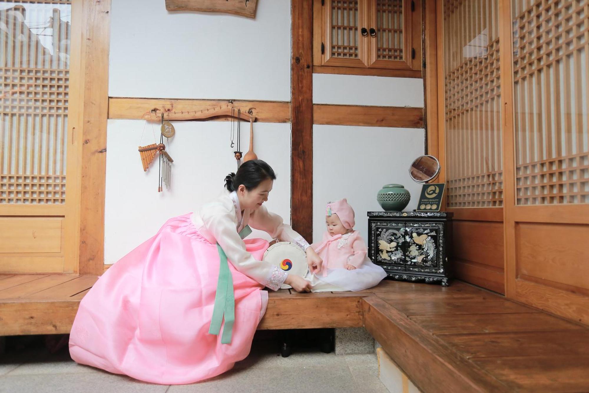 Hanok Guesthouse Nuha Seoul Exterior photo